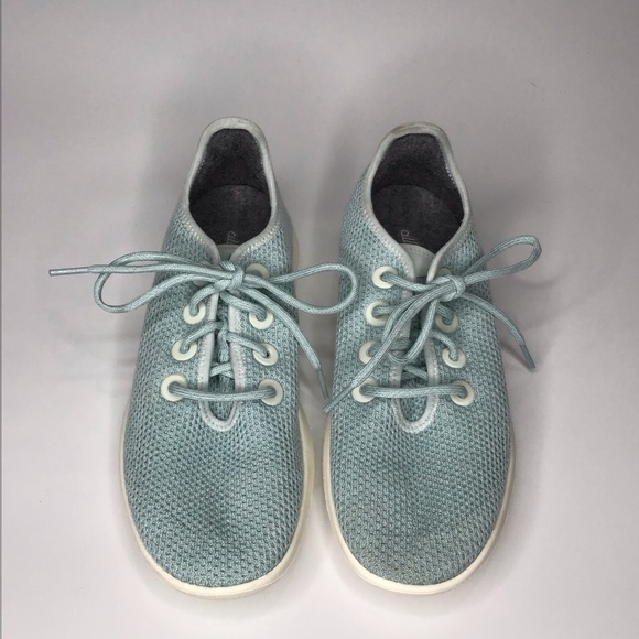 ALLBIRDS Tree Runner Sneaker in Clarity Blue. - Picture 2 of 11